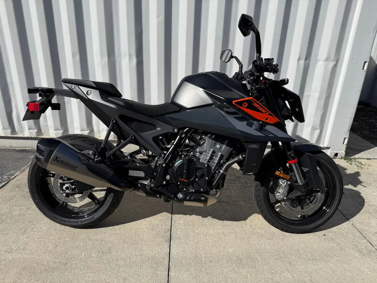 2024 Ktm 990 Duke 1