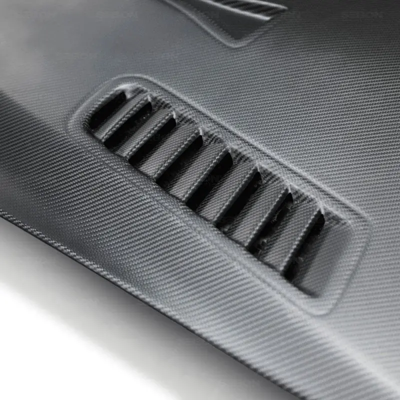 Seibon 09-15 Nissan Skyline R35 Gt-R Es Style Dry Carbon Fiber Hood 1