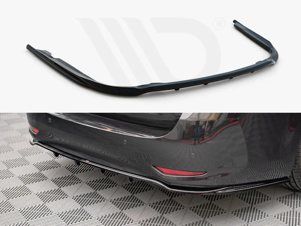 Central Rear Splitter (Vertical Bars) Toyota Avensis Wagon Mk3 Facelift 1