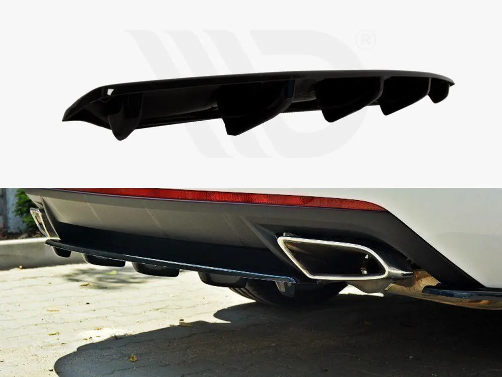 Maxton Design Central Rear Splitter Skoda Octavia Vrs Mk3/ Mk3.5 Hatchback/ Estate 1