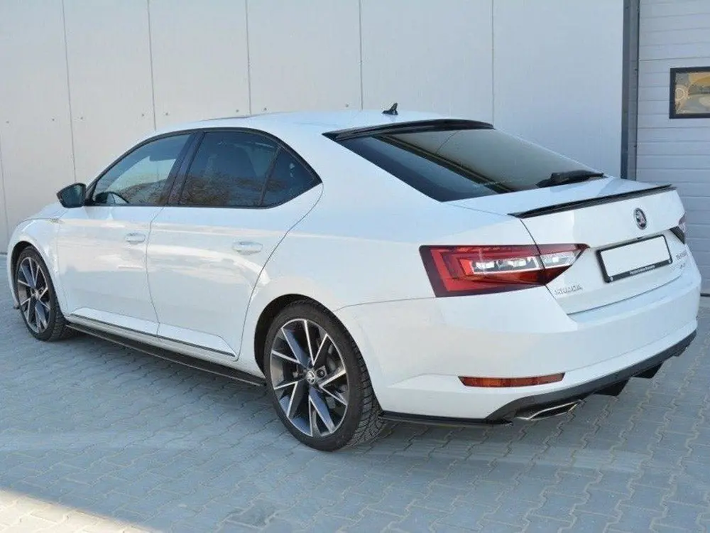 Maxton Design Extension Of Rear Window Skoda Superb Mk3 Liftback (2015-19) 2