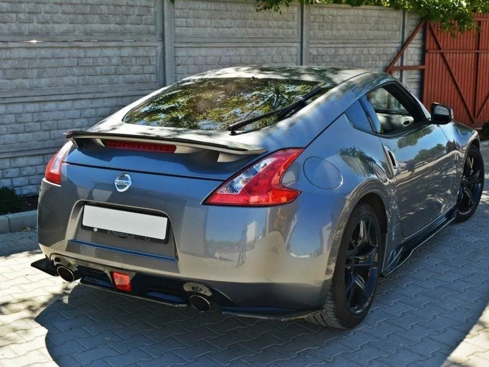 Maxton Design Central Rear Splitter V.1 Nissan 370Z (2009-2020) 2