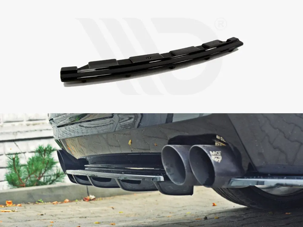 Maxton Design Central Rear Splitter (Vertical Bars) Bmw 5 F11 M-Pack 1