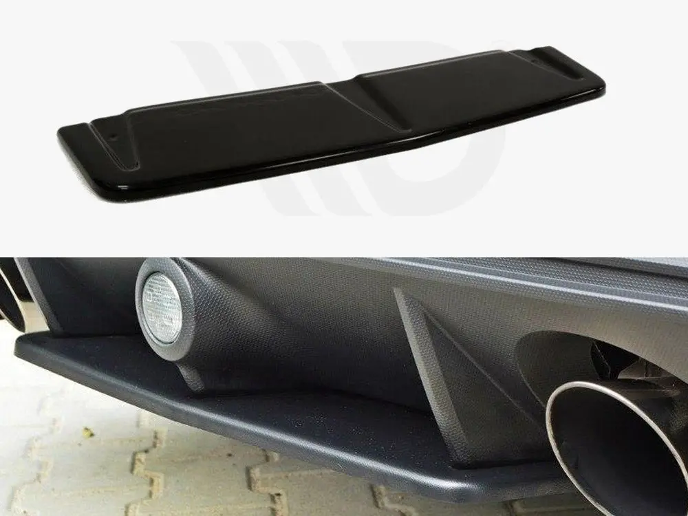 Maxton Design Central Rear Splitter Ford Focus 3 Rs 1