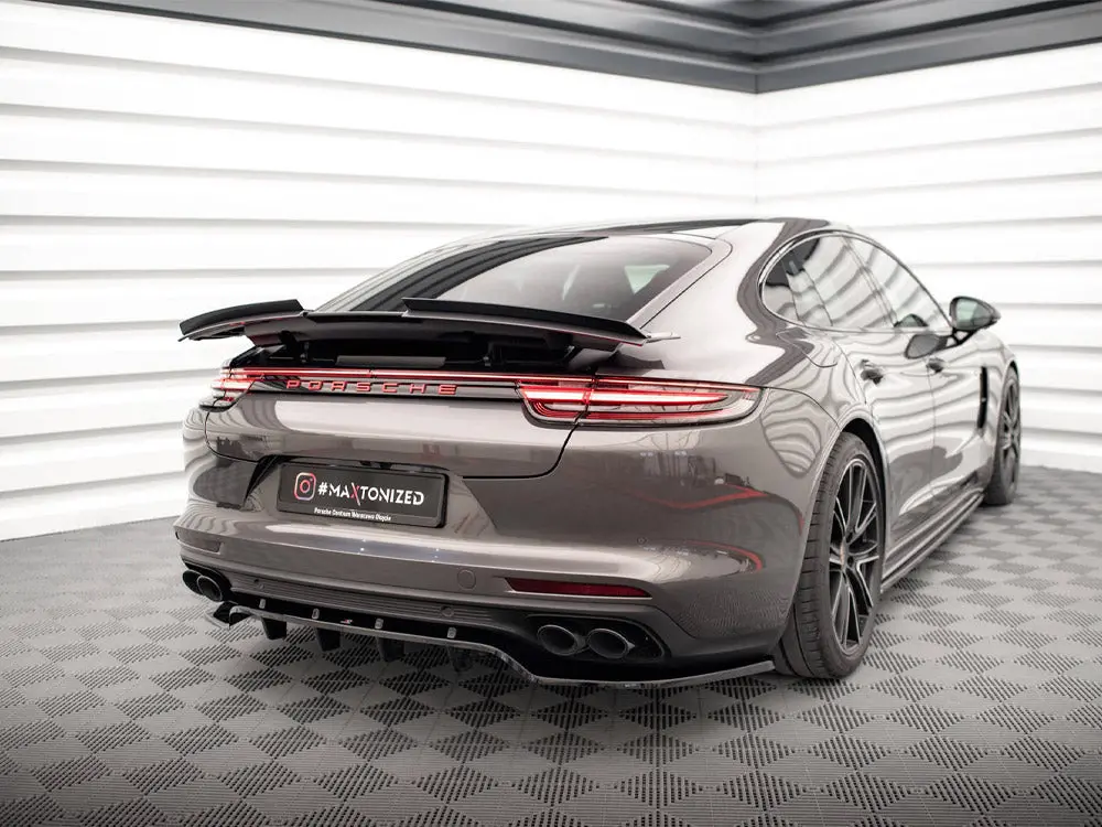 Central Rear Splitter (Vertical Bars) Porsche Panamera E-Hybrid 971 2