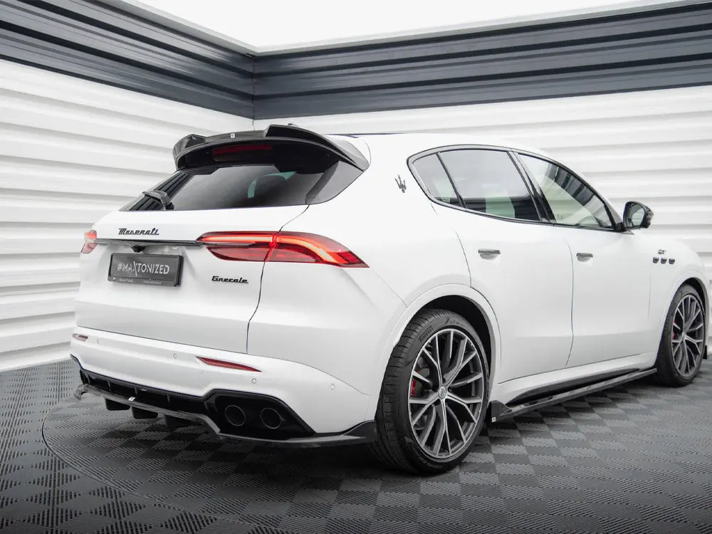 Maxton Design Central Rear Splitter (Vertical Bars) Maserati Grecale Gt / Modena Mk1 2