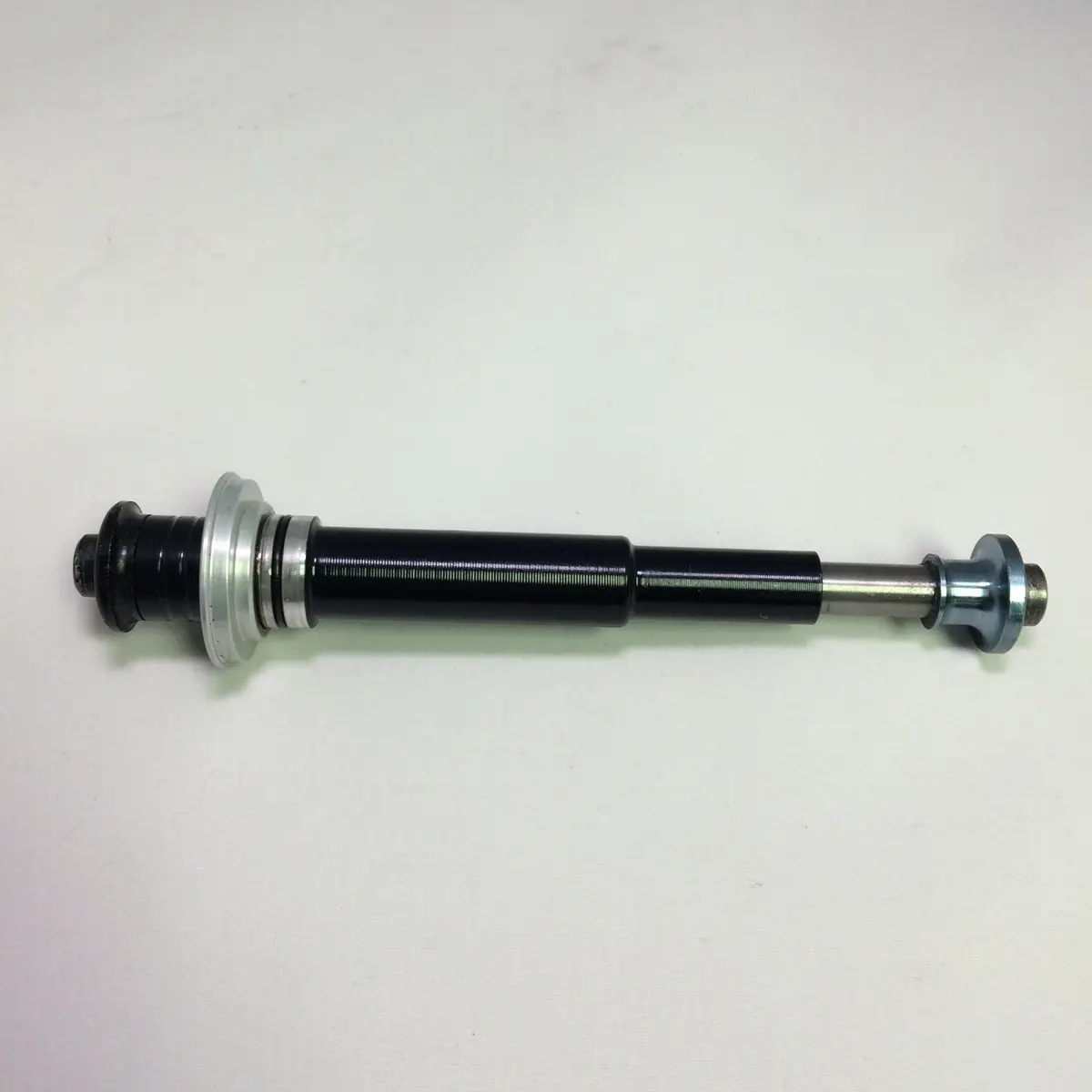 Mavic Rear Axle Assembly (Ksyrium Es 2006) 324 194 01 1