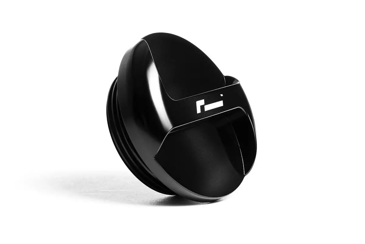 Racingline Performance Billet Coolant Cap 1