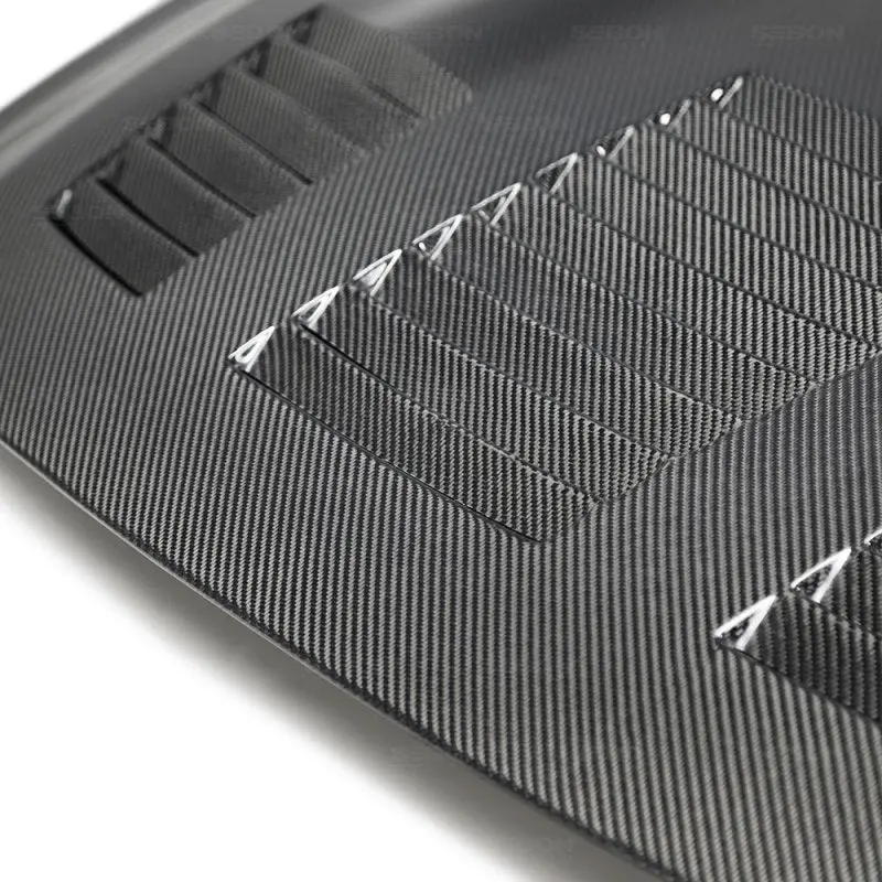Seibon 09-12 Nissan Gtr R35 Gt-Style Carbon Fiber Hood 2