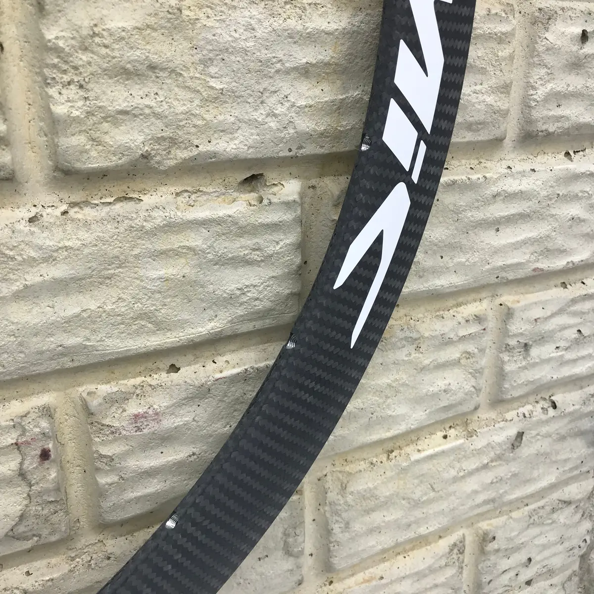 Mavic Cosmic Carbone 40 Elite Rear Rim (2015+) - V2400913 3