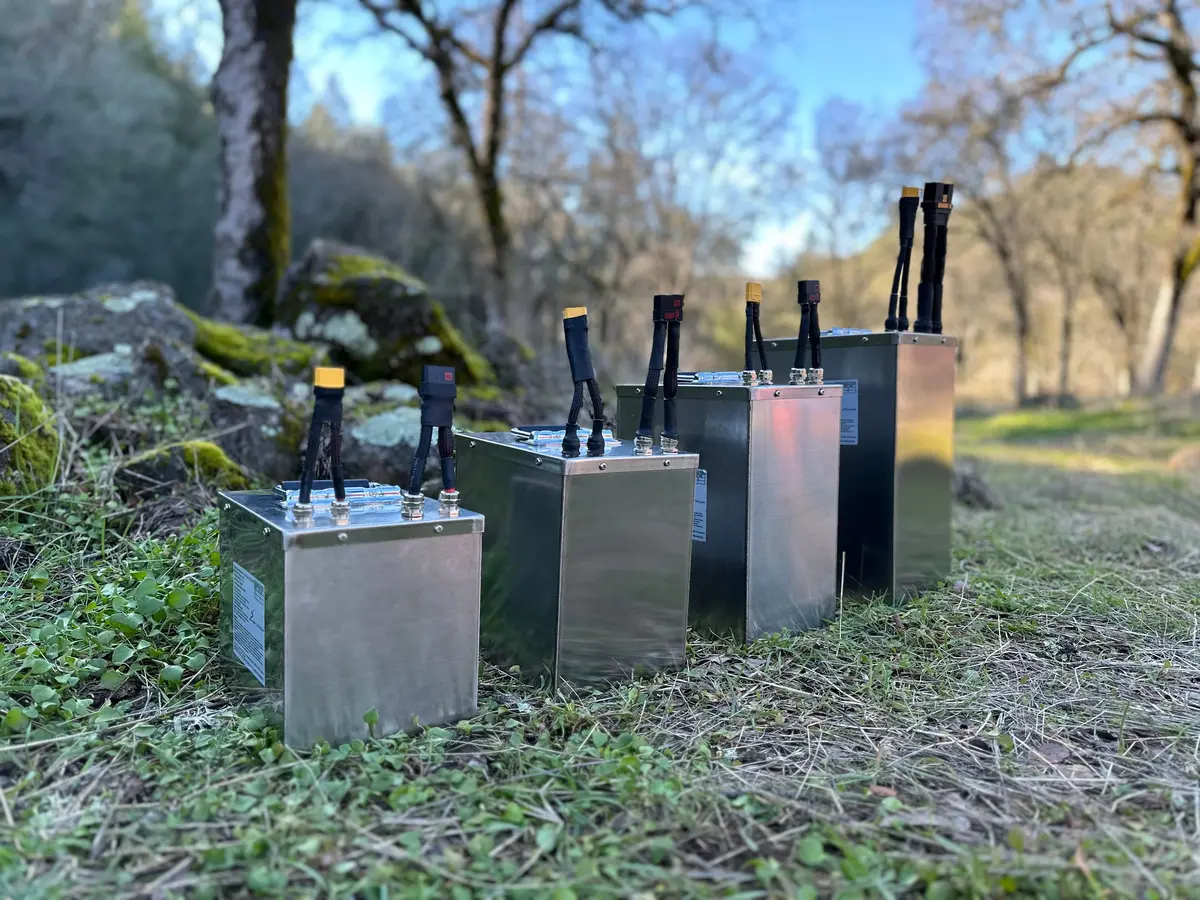 High Power 76V 32Ah Li-Ion Battery 3