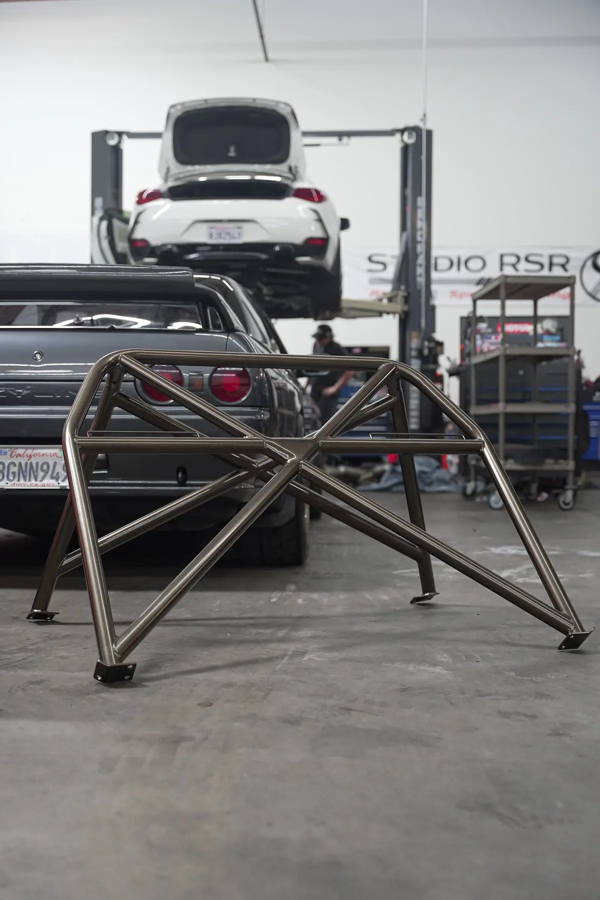 Studiorsr Nissan Gtr (R32) 4-Point Half Roll Cage / Roll Bar 1