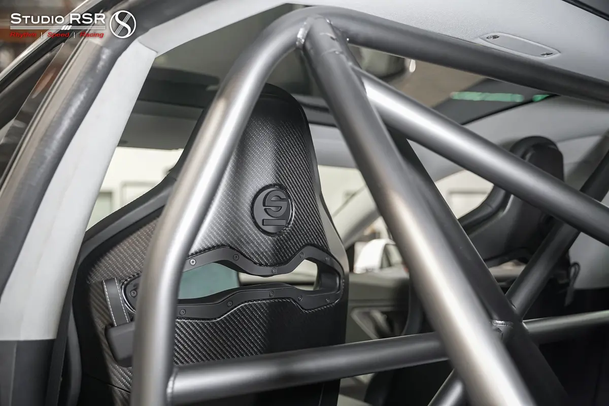 Studiorsr Tesla Model 3 Roll Cage / Roll Bar 3