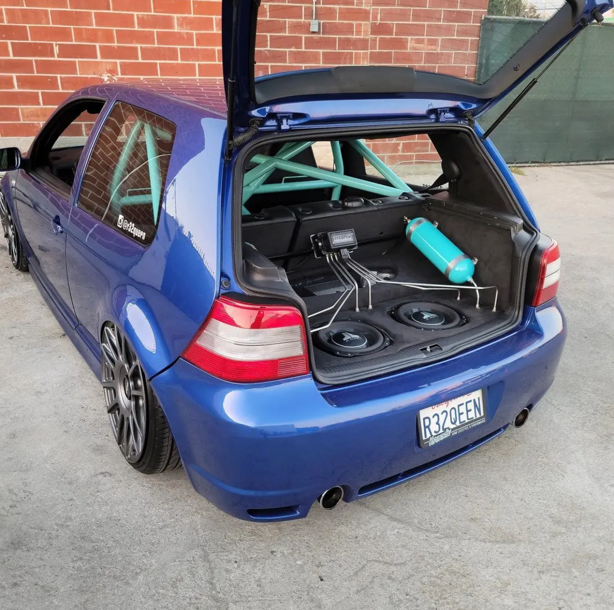 Studiorsr Volkswagen Mk4 Roll Cage / Roll Bar 1