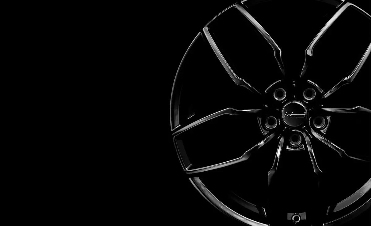 Racingline R360 8.5J X 19Inch Alloy Wheels - Gloss Black 1