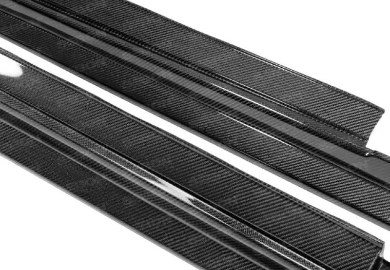 Seibon 11-13 Nissan Gtr R35 Vs-Style Carbon Fiber Side Skirts (Pair) 2