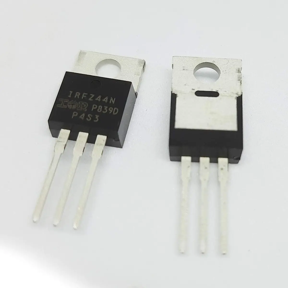 Irfz44 N N-Channel Power Mosfet 8A, 200 V, 3-Pin Transistor Irf Z 44 2