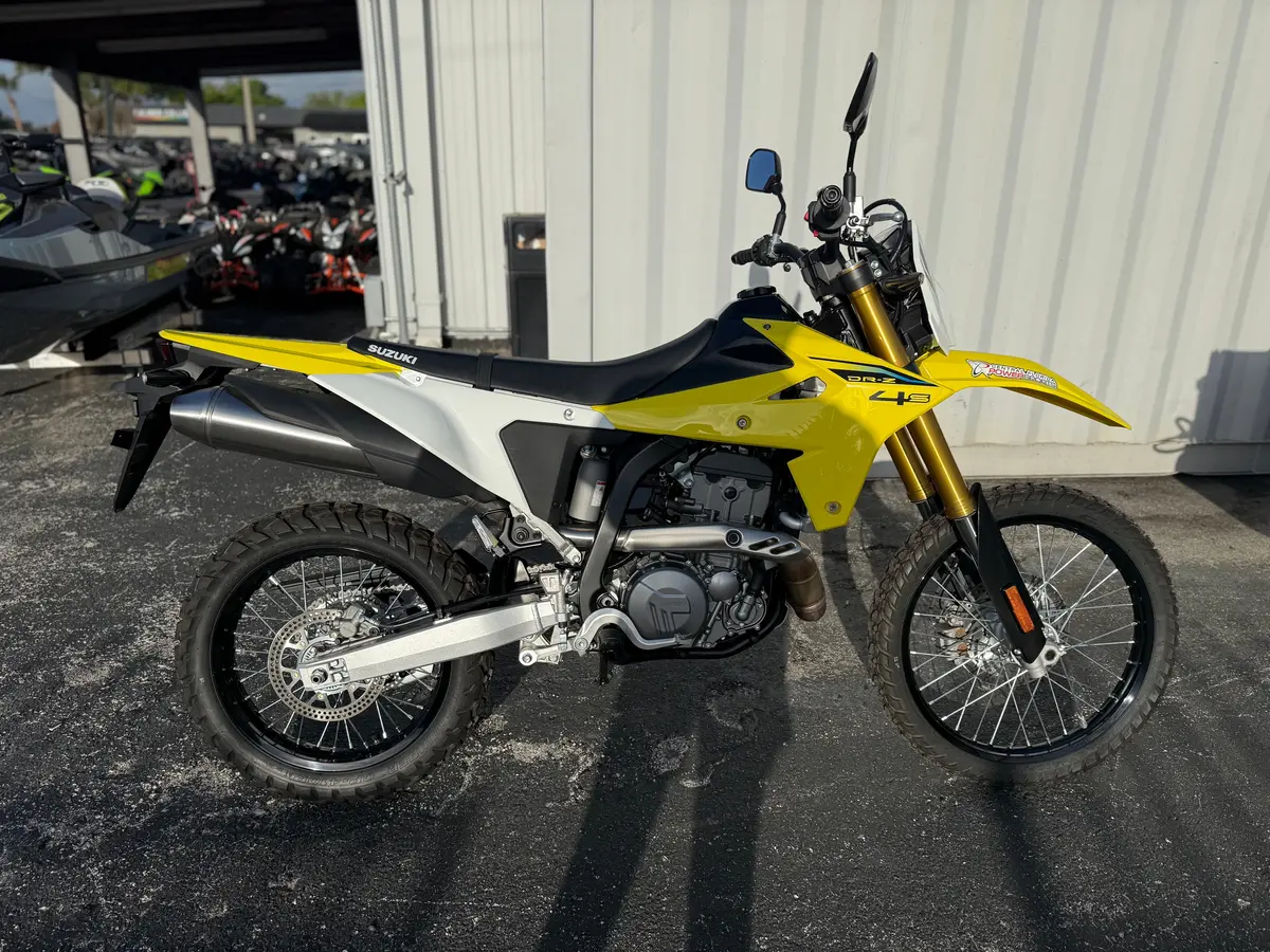 2025 Suzuki Dr-Z 4S Base 1