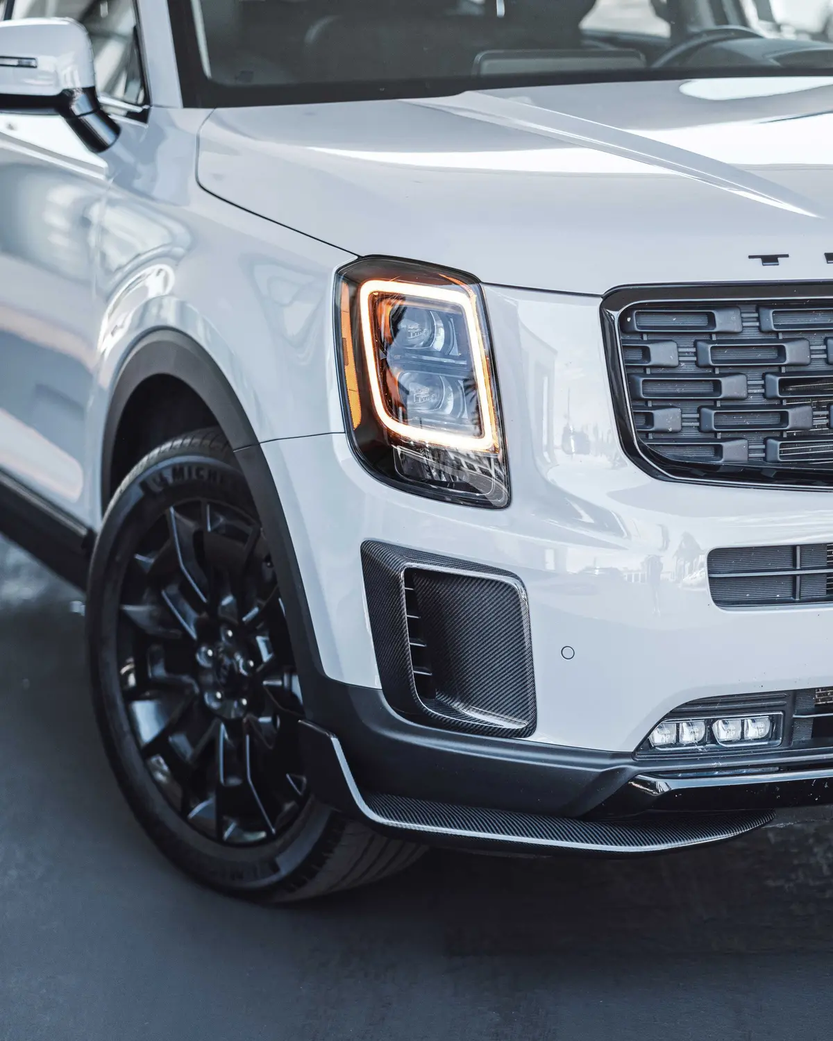 Kia Telluride Front Lip 1