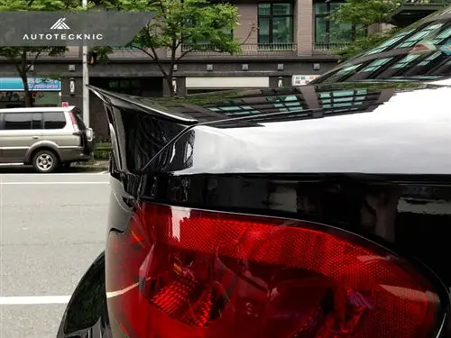 Autotecknic Carbon Fiber Performante Trunk  Spoiler - E82 1-Series Coupe (2008-2012) 1