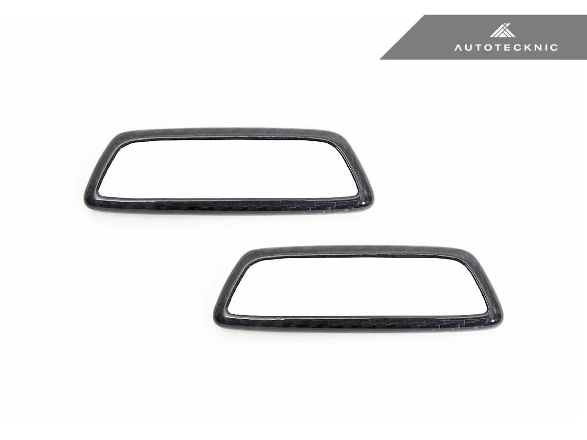 Autotecknic Dry Carbon Front Seat Illuminated Emblem Cover - Bmw M 4