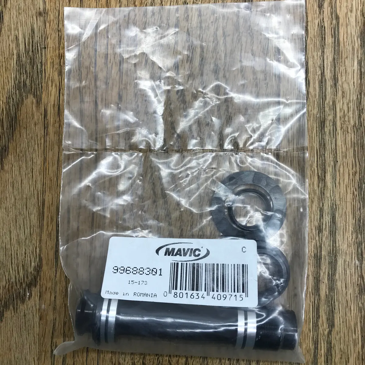 Mavic Front Axle For Centerlock (2012+) - 99688301 1