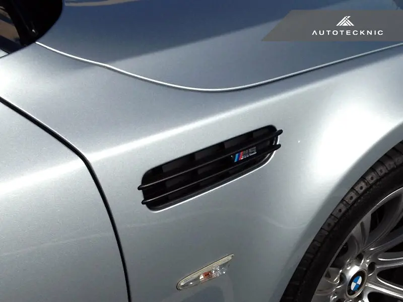 Autotecknic Replacement Stealth Black Fender Gills - E60 M5 Sedan / E61 M5 Wagon 1