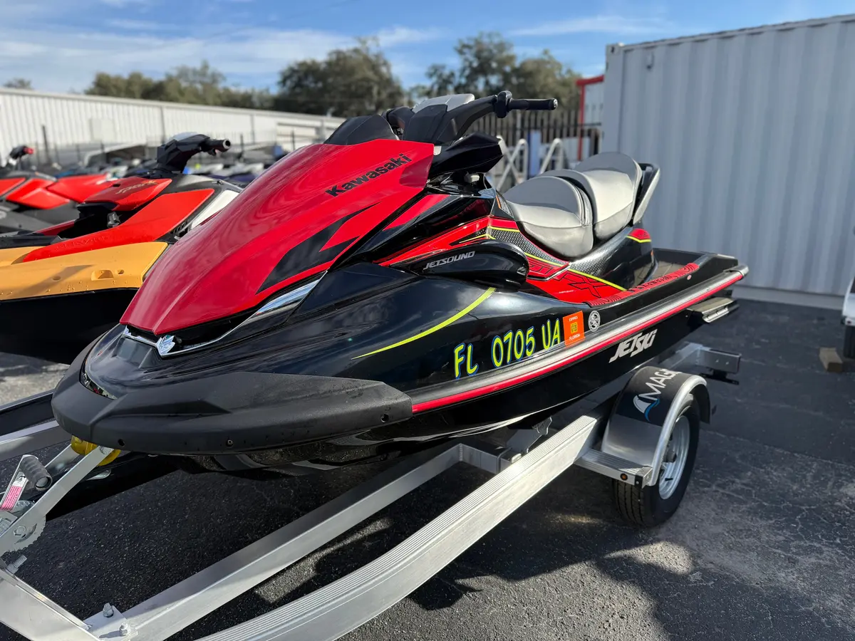 2025 Kawasaki Ultra 160Lx 1