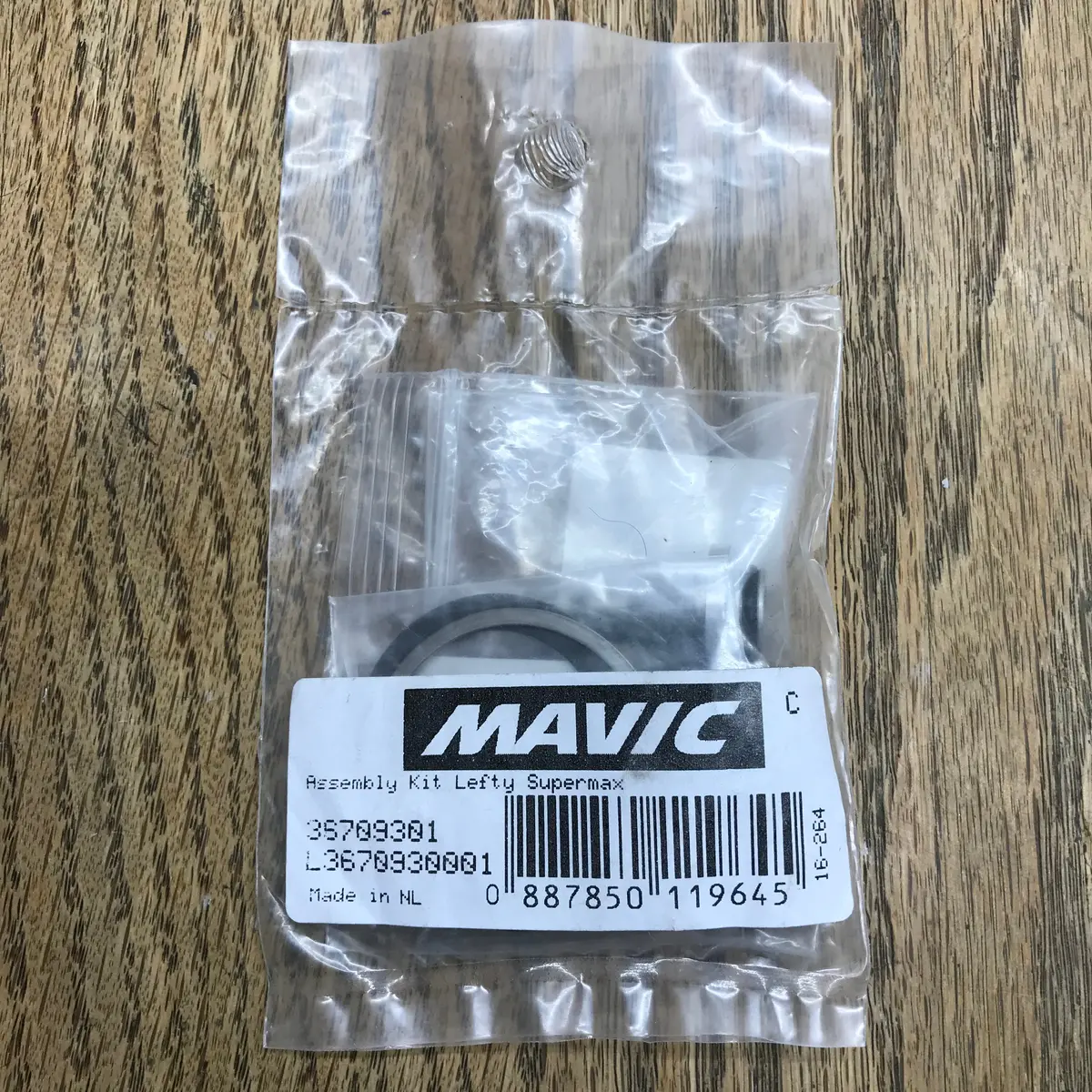 Mavic Assembly Kit For Supermax Front Wheels - 36709301 1