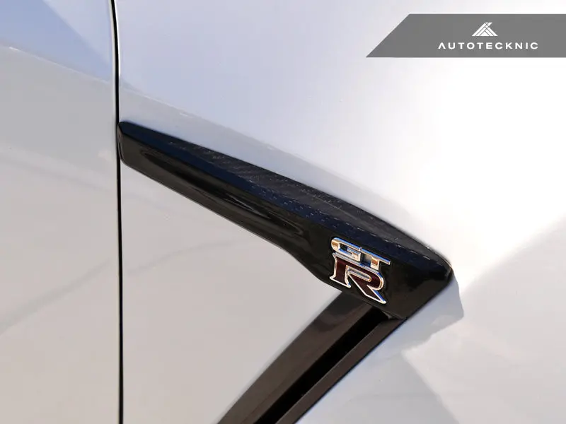 Autotecknic Dry Carbon Fender Trims - Nissan R35 Gtr 2015-Up 1