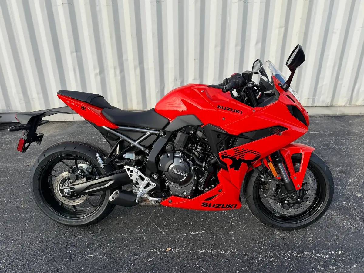 2026 Suzuki Gsx 8R 1