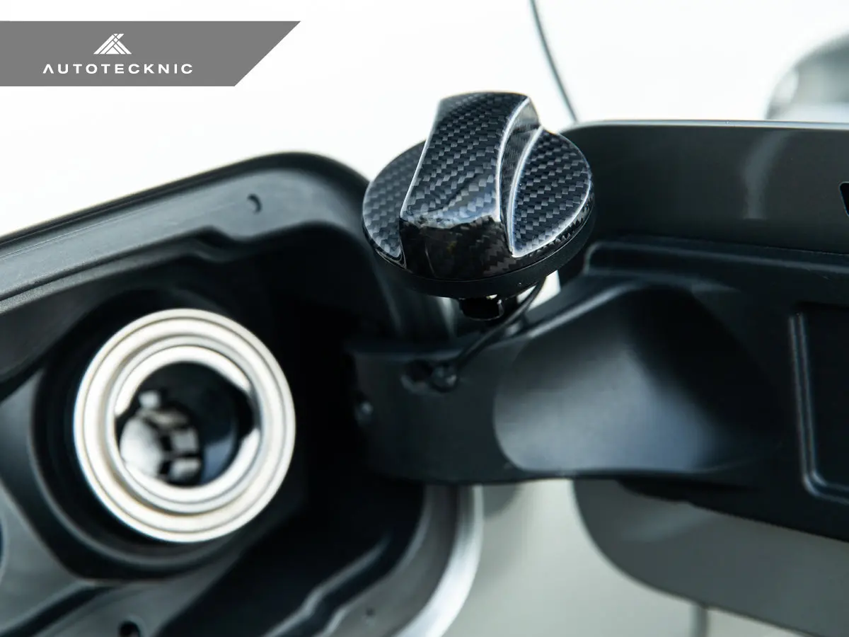 Autotecknic Dry Carbon Competition Fuel Cap Cover - F87 M2 | M2 Competition 2