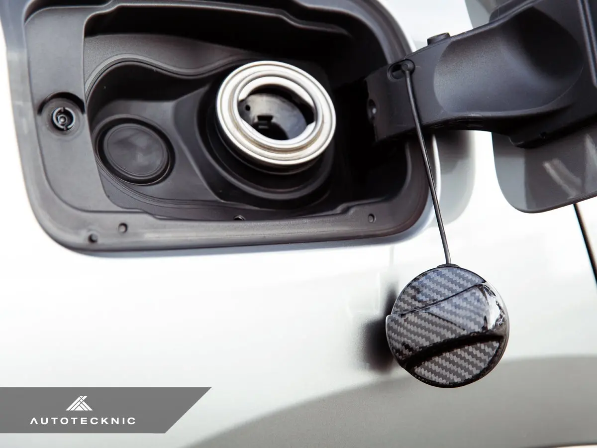 Autotecknic Dry Carbon Competition Fuel Cap Cover - E70 X5m | E71 X6m 3