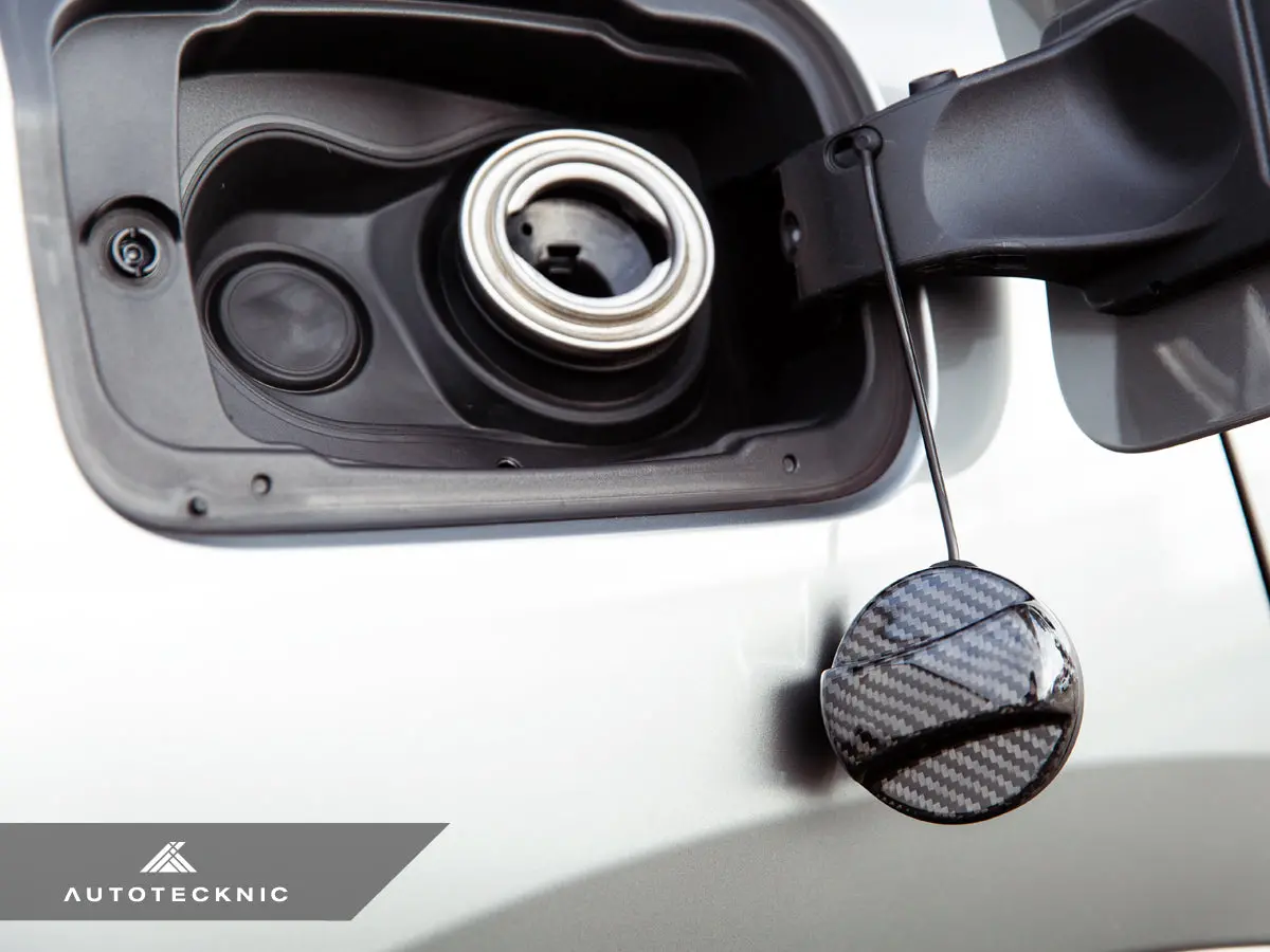 Autotecknic Dry Carbon Competition Fuel Cap Cover - F06/ F12/ F13 M6 3