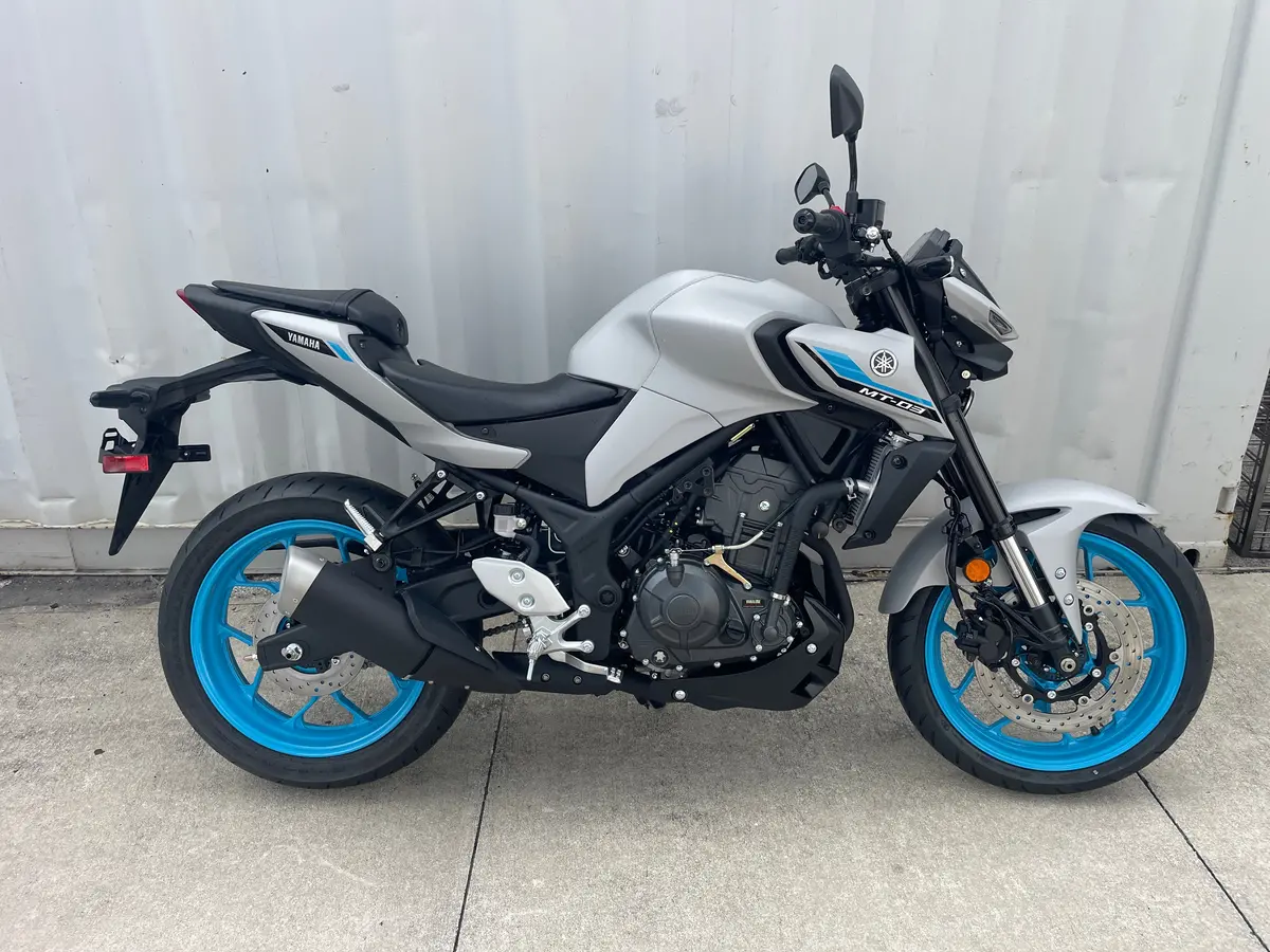 2025 Yamaha Mt-03 1