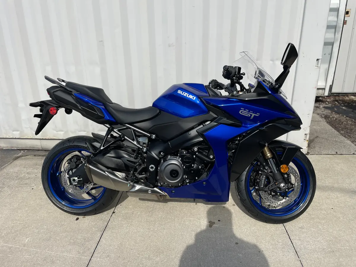 2025 Suzuki Gsx-S 1000 Gt+ 1