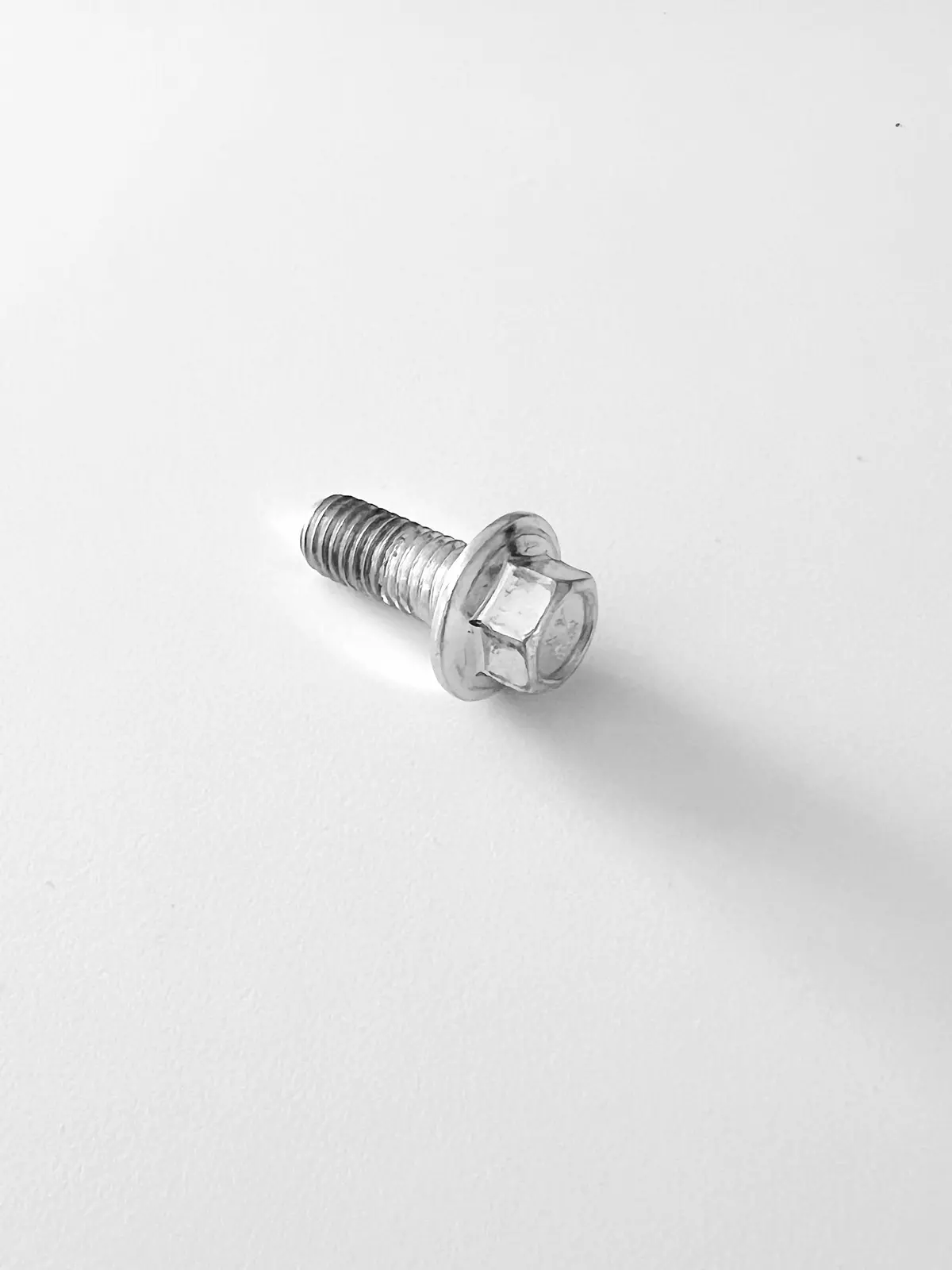 M8x22mm Hex Bolt 1