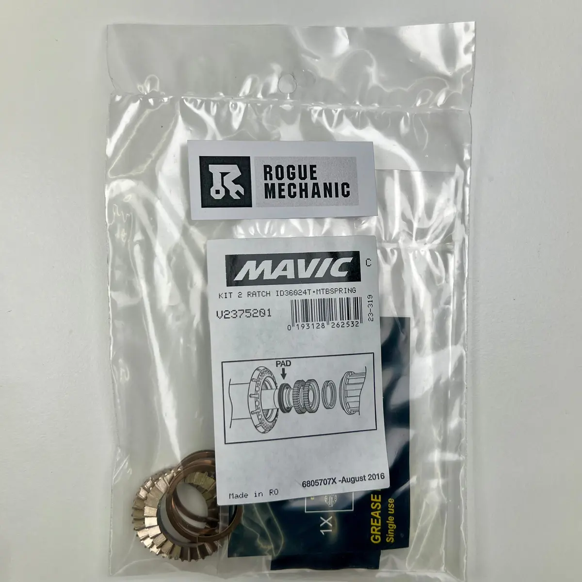 Id360 Mtb Hub 24T Ratchets, Spring, Grease, And Pad - V2375201 1