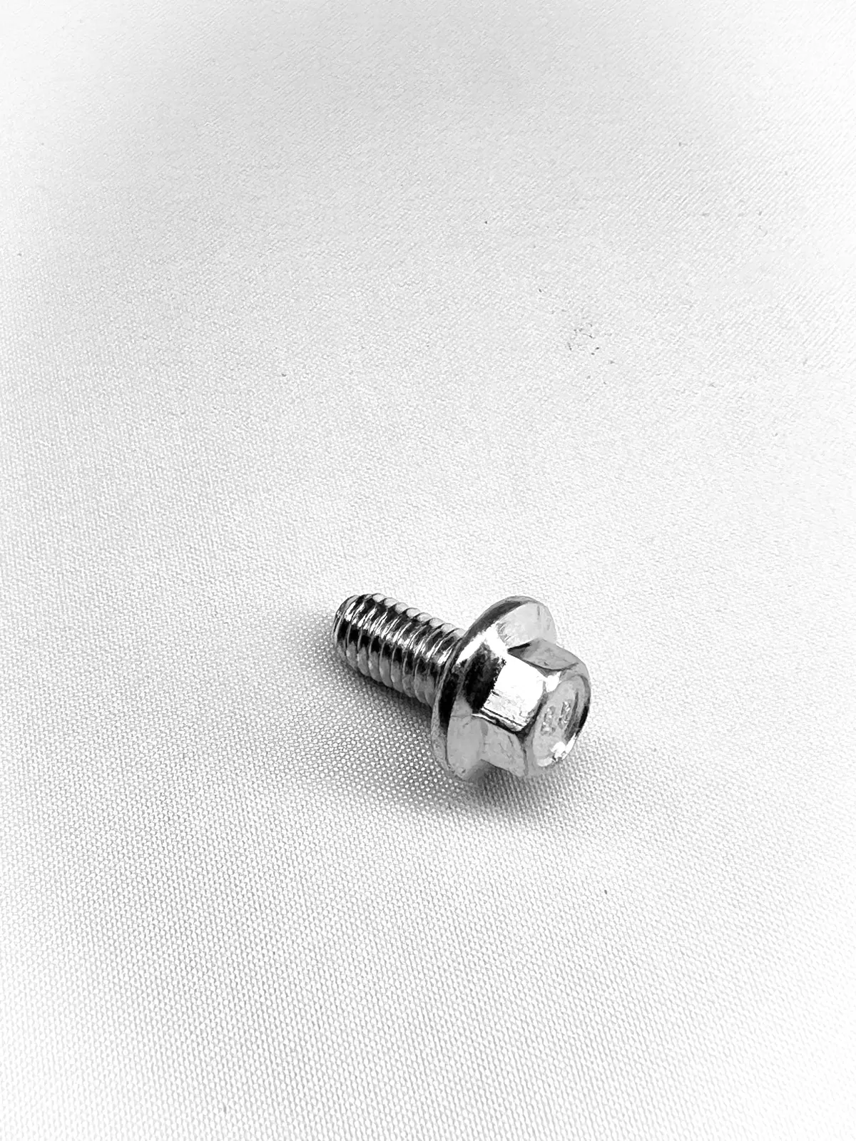 M6x12mm Flanged Hex Bolt 1