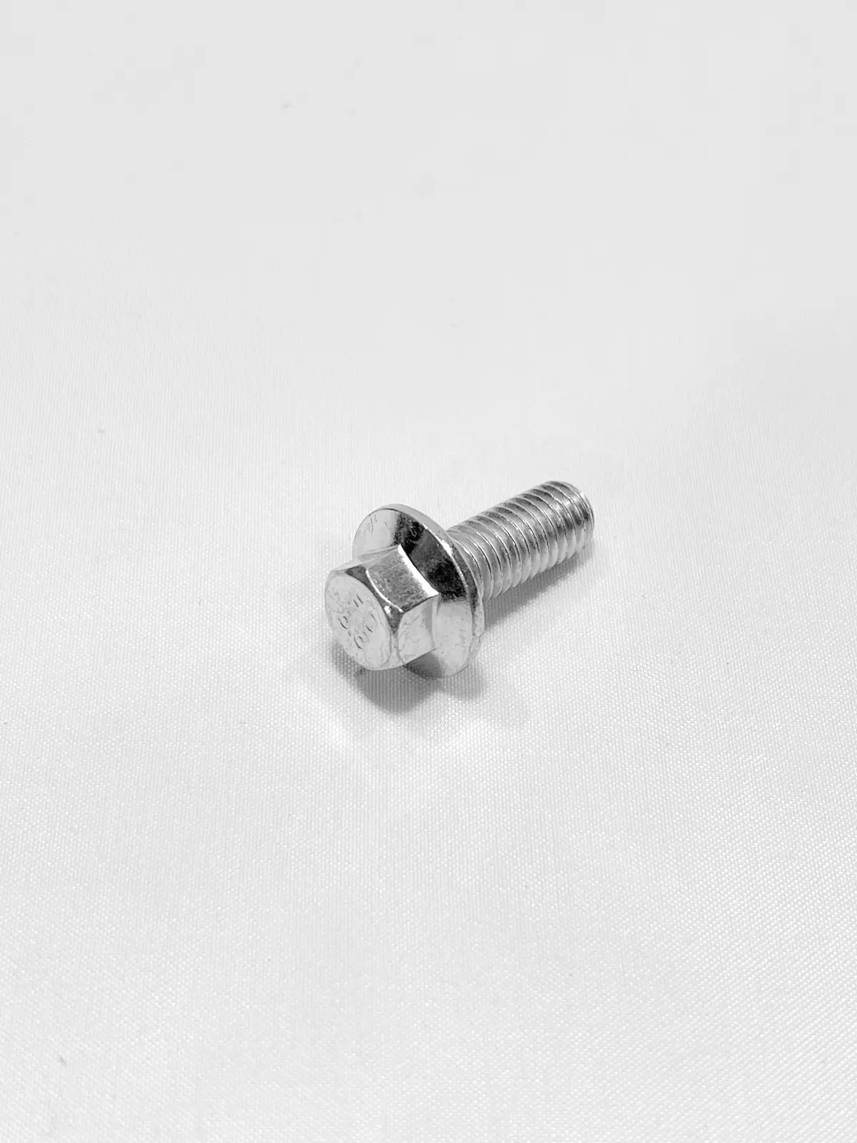 M8x25mm Flanged Hex Bolt 1
