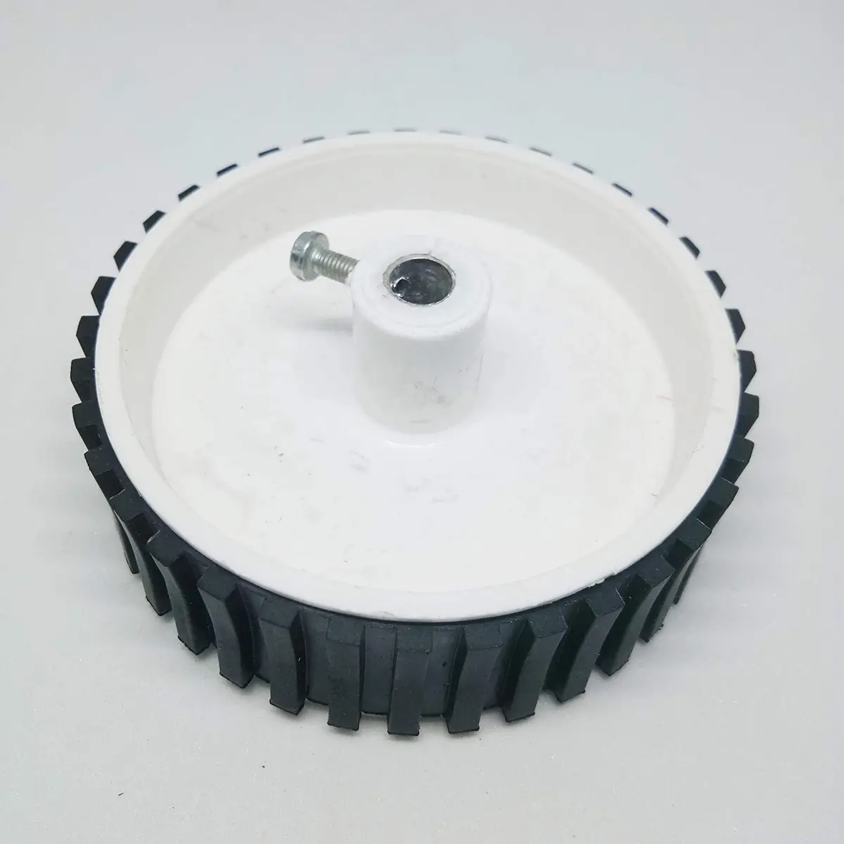 7X2 Wheel 6Mm Shaft 1