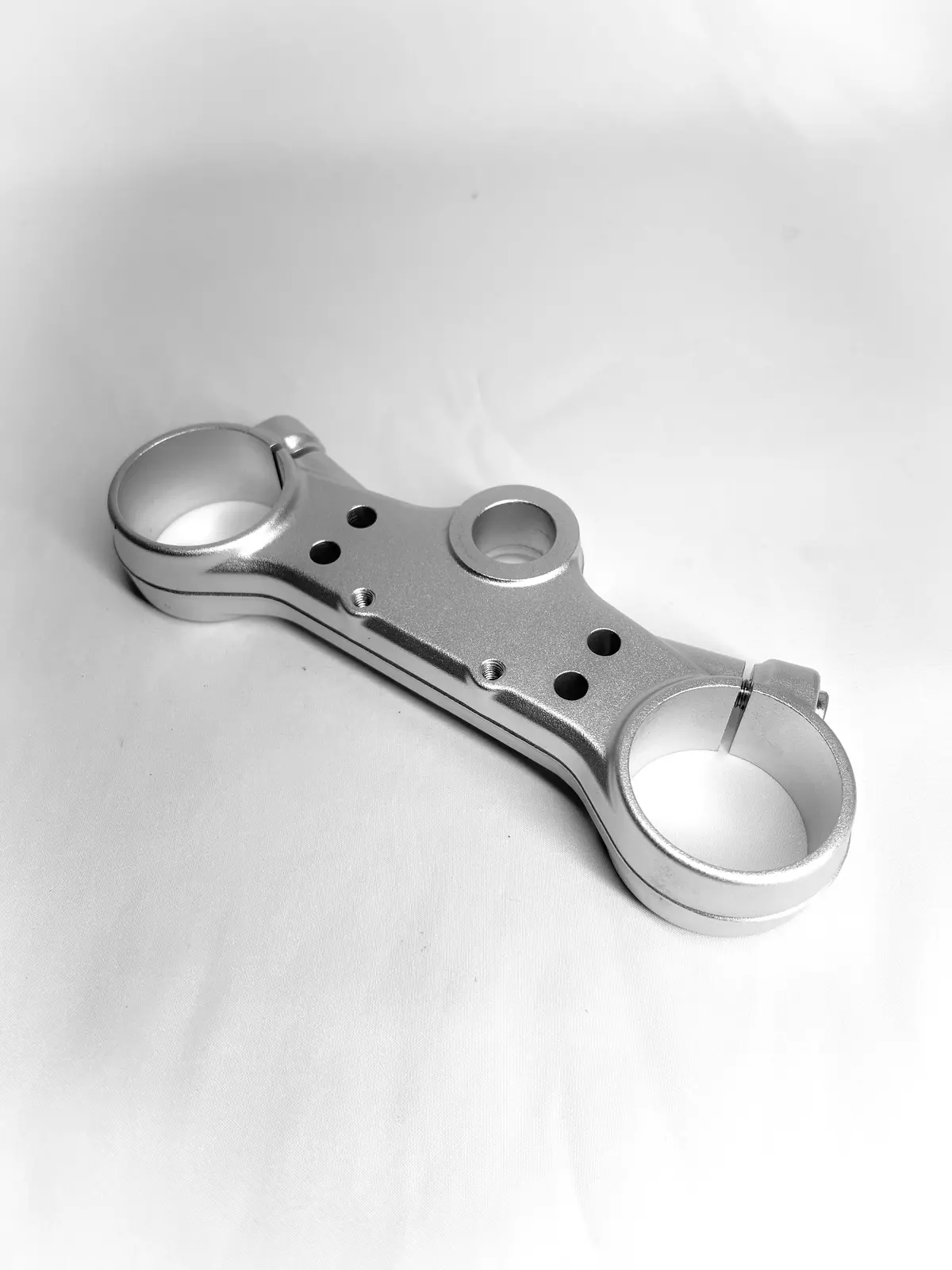 Triple Clamp, Upper - Etm Rtr 2025 1