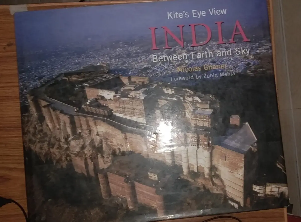 Kite's Eye View India Between Earth And Sky By Nicolas Chorier (Hardcover) 1