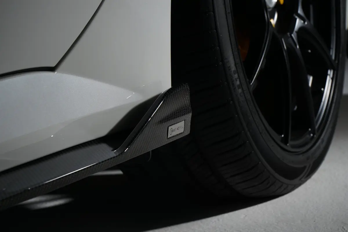 Kia K5 Carbon Fiber Side Skirts 1