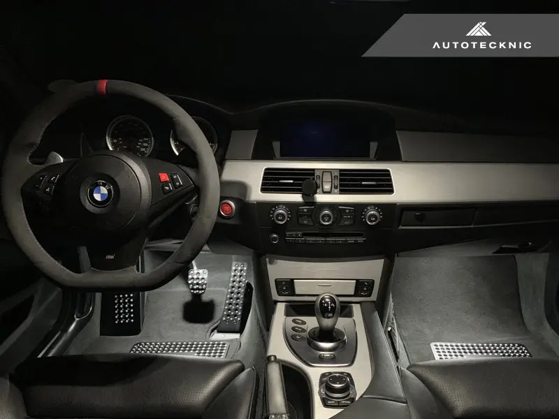 Autotecknic Bright Red M Button - E60 M5 | E63/ E64 M6 3
