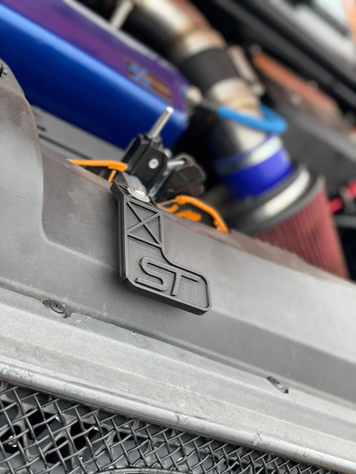 Mk2 Ford Focus Bonnet Catch Conversion Kit 1