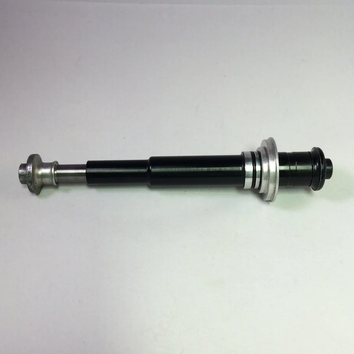Mavic Rear Axle Assembly (Ksyrium Sl 2004-2007) M40667 1