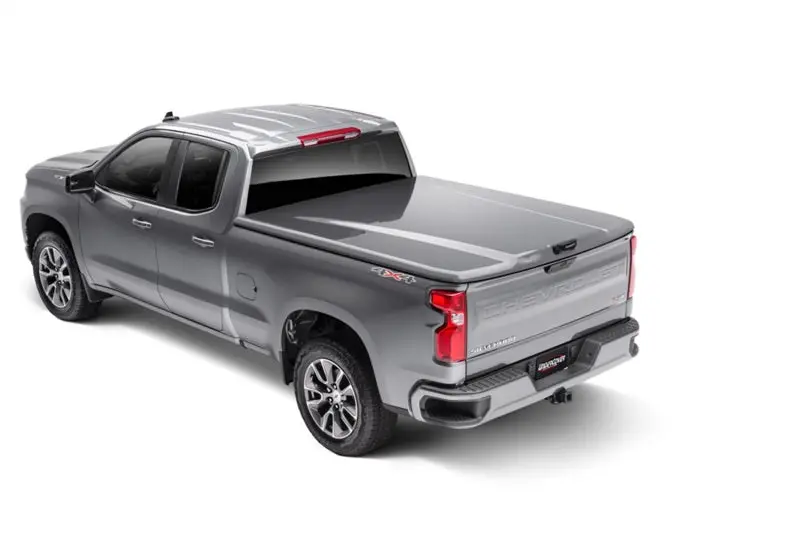 Undercover Elite Lx Hard Tonneau Cover For 2019–2020 Chevrolet Silverado 1500 (6.5-Foot Bed) – Havana Finish 1